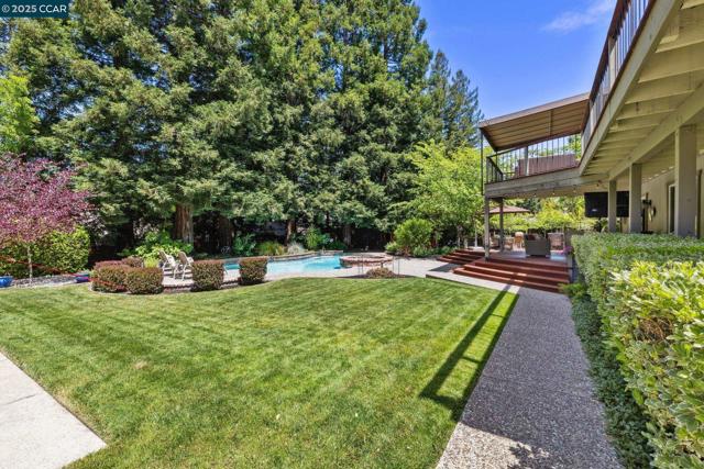210 Still Creek Rd, Danville CA: https://media.crmls.org/mediaz/93f60915-6b53-4fe1-b4bf-ed3a59ee66a2.jpg