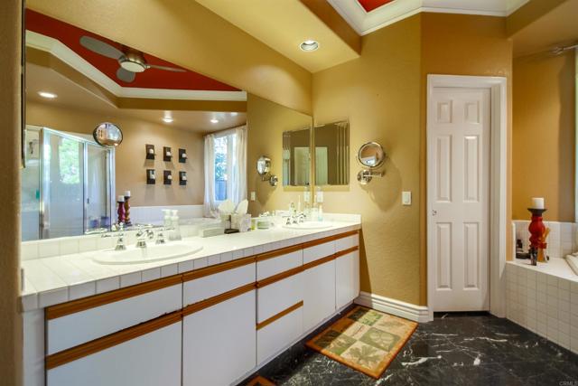 864 Del Mar Downs Rd, Solana Beach CA: https://media.crmls.org/mediaz/93f61a4d-03e8-4904-be7c-a8010b5243f3.jpg