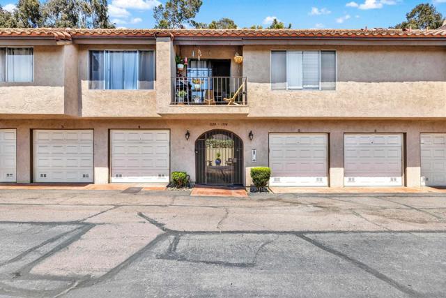 1122 Grape St, San Marcos CA: https://media.crmls.org/mediaz/93f6348c-377f-48e6-b67a-2c8fe4d2999a.jpg