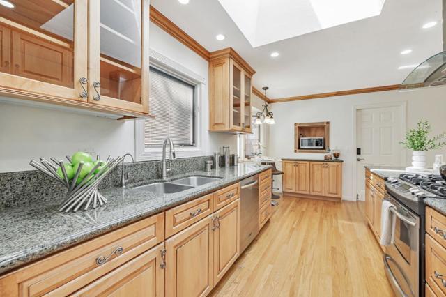 650 Hyde Park, Sunnyvale CA: https://media.crmls.org/mediaz/93f68490-8d07-4da8-8b9d-5234bec9b7a0.jpg