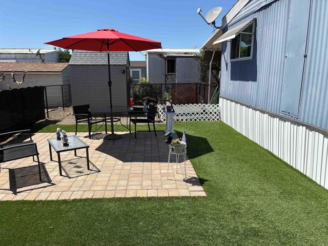 1010 E Bobier Drive, Vista CA: https://media.crmls.org/mediaz/93f6e1f4-a6ab-4eff-b6fb-6d18782610e1.jpg
