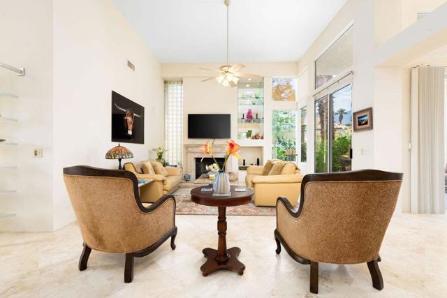 55649 Pinehurst, La Quinta CA: https://media.crmls.org/mediaz/93f77bbb-3def-459c-abda-b1386abe84ef.jpg