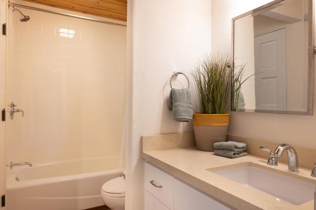 26282 Atherton Drive, Carmel CA: https://media.crmls.org/mediaz/93f7ae35-8ae2-4dd5-b4d2-b04ca8a19300.jpg