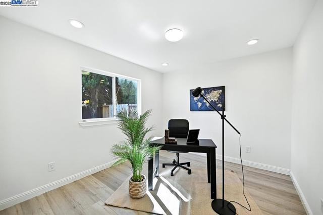 3419 Del Valle Cir, San Leandro CA: https://media.crmls.org/mediaz/93f85d6b-f979-4cee-a595-50abdcaebc59.jpg