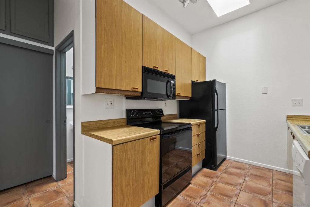 8328 Regents Rd - photo 5