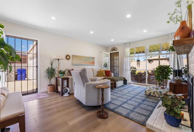 Detail Gallery Image 5 of 31 For 4774 Appleton St, San Diego,  CA 92117 - 3 Beds | 2 Baths