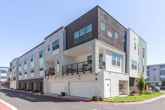 5736 Vibrant Loop, San Jose CA: https://media.crmls.org/mediaz/93fbc4cf-eb60-450d-aef2-9677d01846c6.jpg