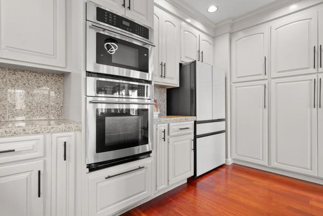 17 Kite Hill Road, Santa Cruz CA: https://media.crmls.org/mediaz/93fbf750-67bc-4682-8d3b-8e190da04837.jpg