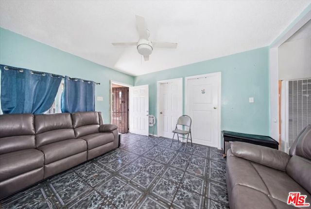 4451 Crocker Street photo 3