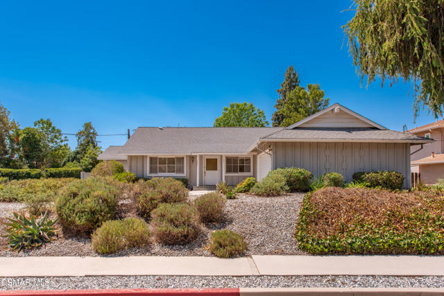 7031 Deveron Ridge Road, West Hills CA: https://media.crmls.org/mediaz/93fcbba7-c49c-4af1-be0c-5dd67fb513e1.jpg