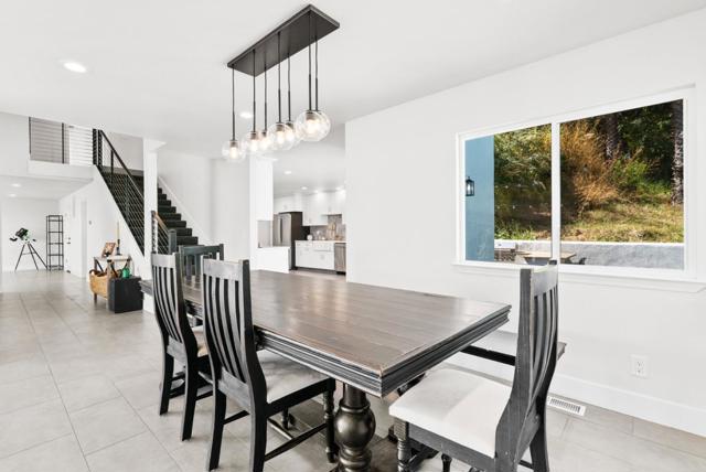 532 Moonrise Lane, Aptos CA: https://media.crmls.org/mediaz/93fd5f08-6328-44dd-aca1-a97b5b51980e.jpg