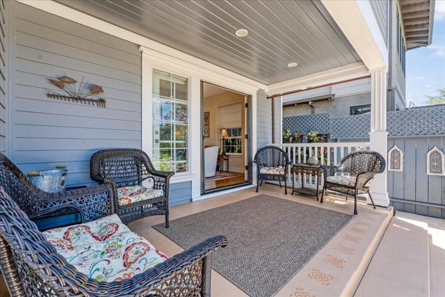 410 Monterey, Capitola CA: https://media.crmls.org/mediaz/93fdb493-f0c0-4487-bdc6-55026a005700.jpg