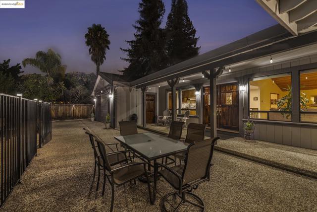 3622 Delancey Ln, Concord CA: https://media.crmls.org/mediaz/93fe9d11-6708-4fac-903b-342c46181d6b.jpg