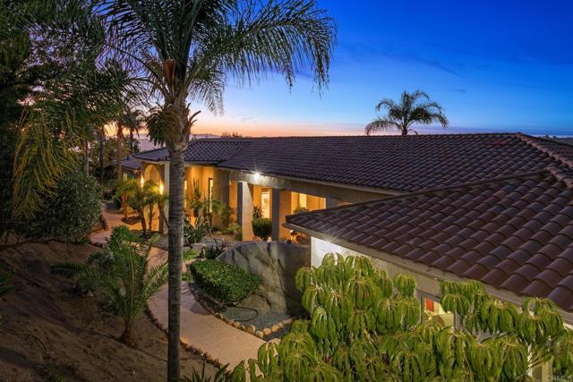 30330 Via Maria Elena, Bonsall CA: https://media.crmls.org/mediaz/93fece1a-00b6-4f91-99d6-2d558aad47de.jpg