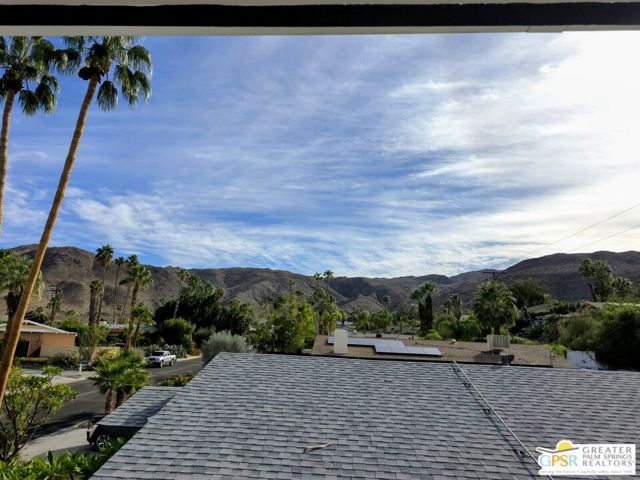 39091 Paradise Way, Cathedral City CA: https://media.crmls.org/mediaz/93ff467f-4639-4ad2-b8e2-b663dee5420e.jpg