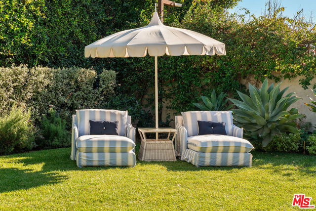 Image 49 of 72 For 705 Palisades Beach Road