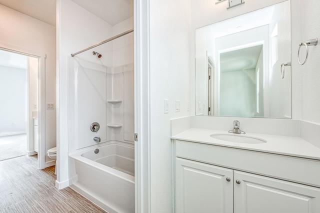 2999 Minaret Way, Marina CA: https://media.crmls.org/mediaz/94002e1e-5337-4926-91e0-46c073be639b.jpg
