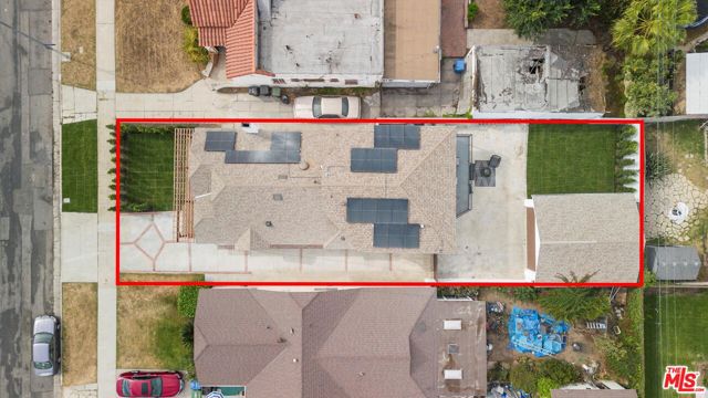 3815 W 60th Street, Los Angeles CA: https://media.crmls.org/mediaz/9400577e-9f16-42d0-9413-ebaf8e6b3167.jpg