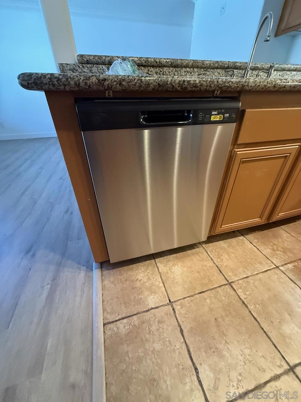 4230 48th - photo 6