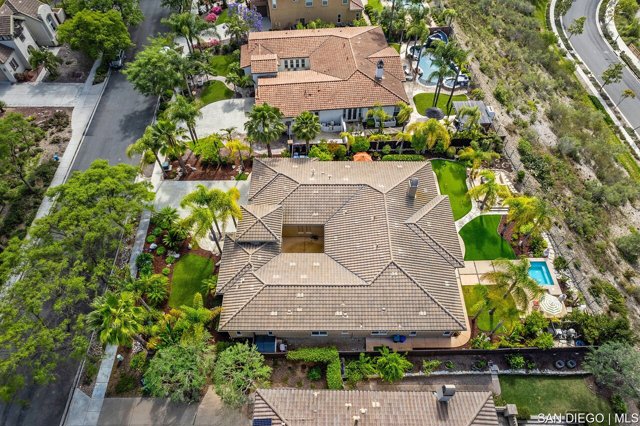 15234 Maple Grove LN, San Diego CA: https://media.crmls.org/mediaz/940128ba-0511-44f7-b978-0ac455e3a981.jpg