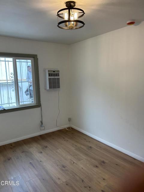 5621 Carlota Boulevard, Los Angeles CA: https://media.crmls.org/mediaz/940178cc-8386-4753-b191-9daf5f9a8382.jpg