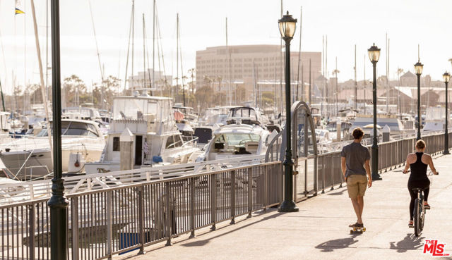 Image 56 of 58 For 14 Mast Street