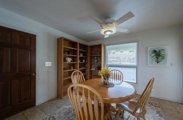 24935 Corte Poco, Salinas CA: https://media.crmls.org/mediaz/9401fd83-1d0a-4edd-8ff5-914112a8646a.jpg