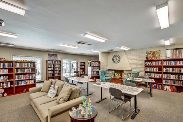 12780 Avenida La Valencia, San Diego CA: https://media.crmls.org/mediaz/9402495c-4a66-4c14-a1e6-f60592bdcded.jpg