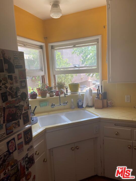 4426 Finley Avenue, Los Angeles CA: https://media.crmls.org/mediaz/9402a1a3-3ca9-4a8c-94ed-a4f506685770.jpg