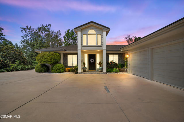 1662 E Janss Road, Thousand Oaks CA: https://media.crmls.org/mediaz/940374c5-035c-4135-8baf-d5c1dcb21a58.jpg