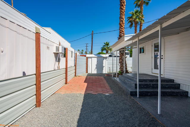 80 Jupiter Street, Palm Springs CA: https://media.crmls.org/mediaz/94043fc7-7a24-40d2-892c-237e90cbc37c.jpg