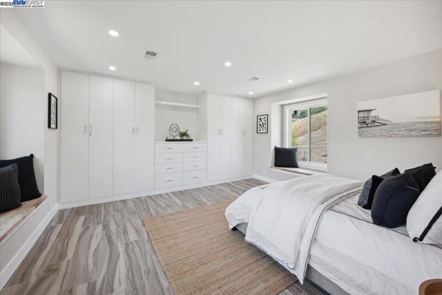 325 Bollinger Estates Ct, San Ramon CA: https://media.crmls.org/mediaz/9404dc2e-eaf0-4289-9f45-772f440f332d.jpg