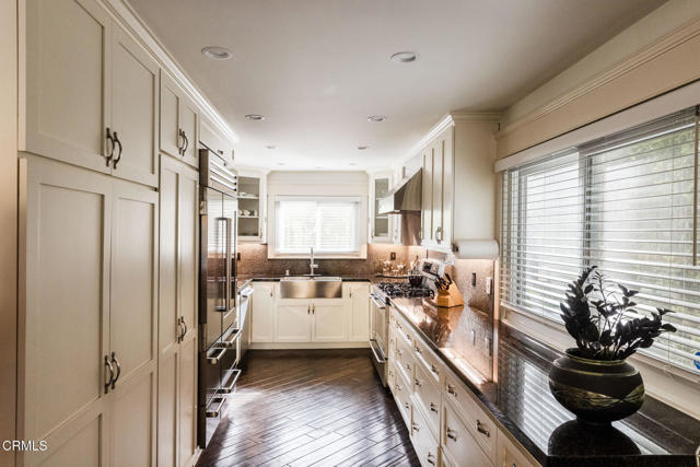 Detail Gallery Image 6 of 39 For 382 E California Bld #105,  Pasadena,  CA 91106 - 3 Beds | 2 Baths