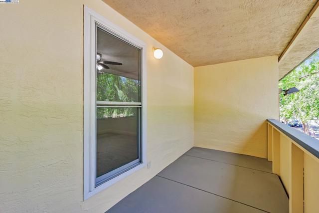 1731 Ellis St, Concord CA: https://media.crmls.org/mediaz/94054d73-6742-47a9-b13f-70a291160e6f.jpg