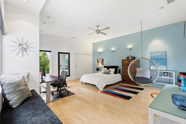 Detail Gallery Image 36 of 58 For 6028 Beaumont Ave, La Jolla,  CA 92037 - 5 Beds | 4 Baths