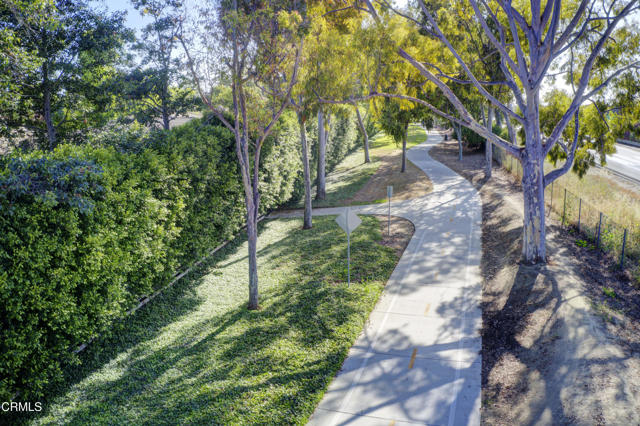 644 Orwell Lane, Ventura CA: https://media.crmls.org/mediaz/9405fee1-a6f1-4989-aa9c-166c27b28d1c.jpg