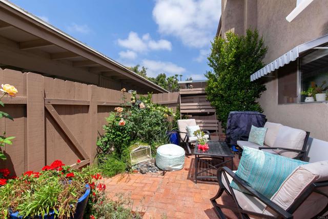 Detail Gallery Image 31 of 41 For 11915 Royal Rd #D,  El Cajon,  CA 92021 - 3 Beds | 2 Baths