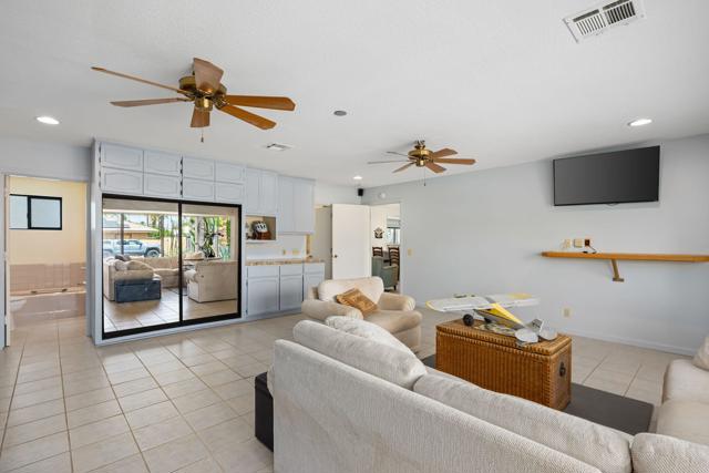 74619 Fairway Drive, Palm Desert CA: https://media.crmls.org/mediaz/94085cc0-8de2-424c-855f-551b8df6fd8d.jpg
