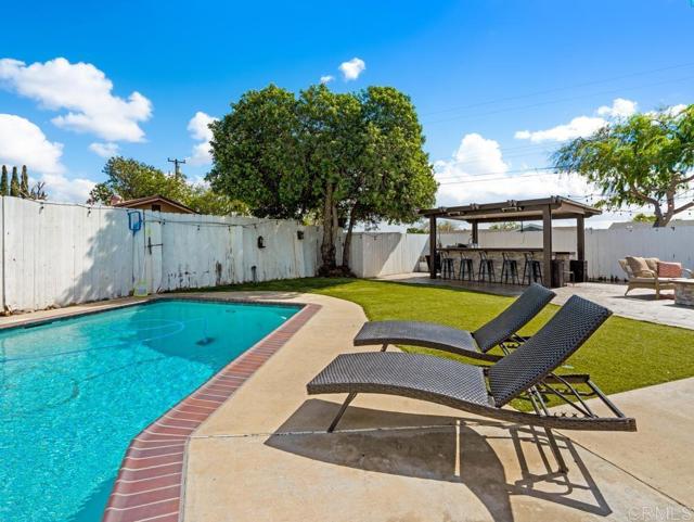 Detail Gallery Image 14 of 29 For 9409 Pike Rd, Santee,  CA 92071 - 3 Beds | 2 Baths