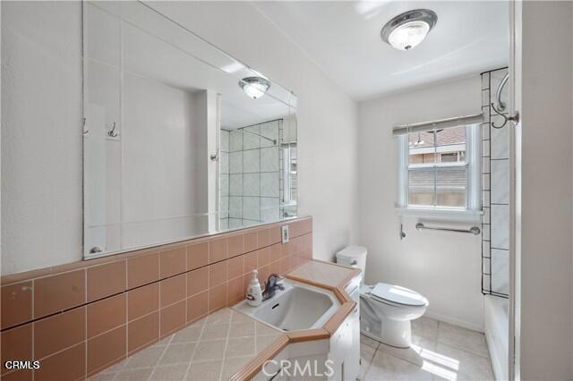 Detail Gallery Image 6 of 11 For 45027 Division St, Lancaster,  CA 93535 - 3 Beds | 2 Baths