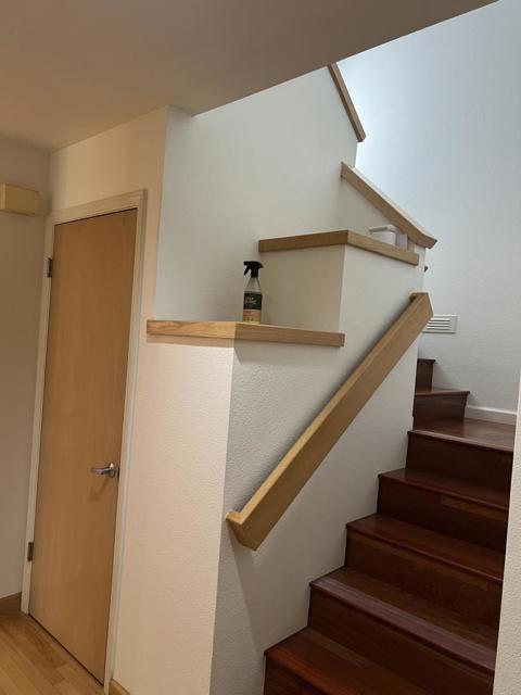 1 Burgundy Way, Yountville CA: https://media.crmls.org/mediaz/9408b021-0f7d-4076-8642-cece34a01522.jpg