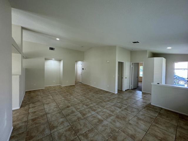 49590 Lincoln Drive, Indio CA: https://media.crmls.org/mediaz/94097dc3-0054-48fa-9904-7666f464ffdd.jpg