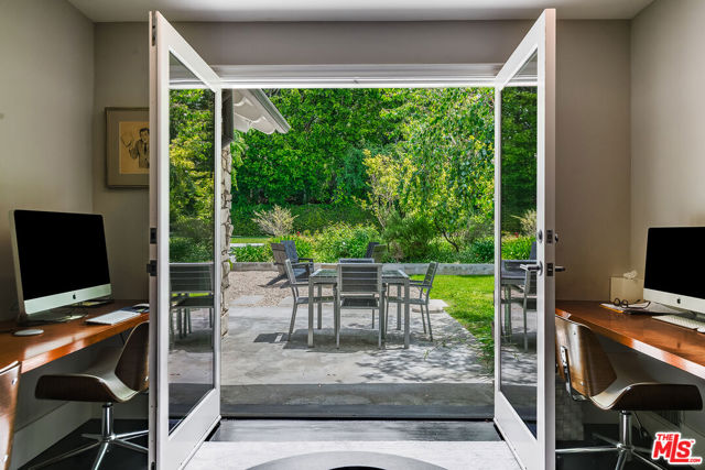 Drew Fenton | 422 Parkwood Drive Los Angeles CA | MLS: 7209274