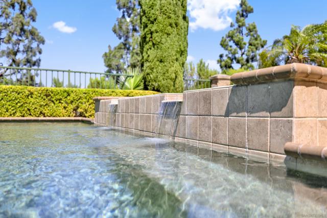 12206 Fairway Pointe Row, San Diego CA: https://media.crmls.org/mediaz/940ca7d1-53f7-44e1-926f-f6e935b5a9df.jpg