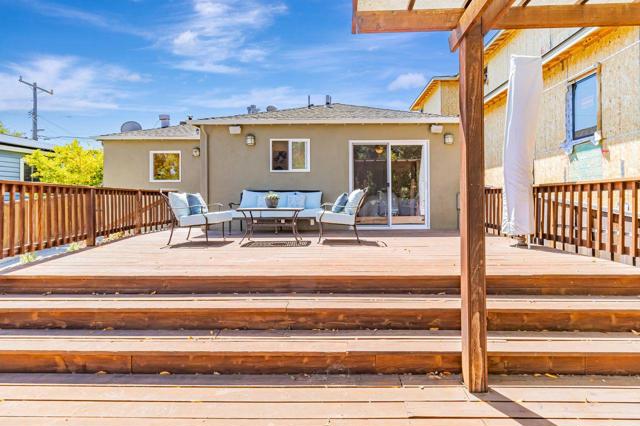 2534 Howard Avenue, San Carlos CA: https://media.crmls.org/mediaz/940d8684-04d4-4de9-a266-4b55589728f8.jpg