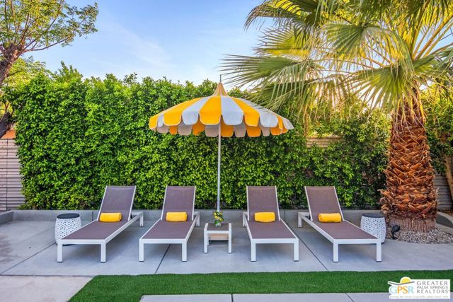 3784 E Calle San Raphael, Palm Springs CA: https://media.crmls.org/mediaz/940d9303-1235-456c-98de-2c2c83270c6d.jpg