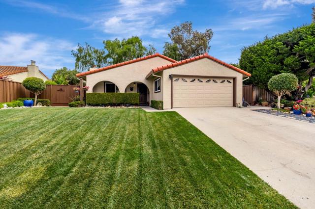 19 Magnolia Court, Watsonville CA: https://media.crmls.org/mediaz/940dbeb8-d0aa-4d77-bed1-89b0ebcc4f8b.jpg