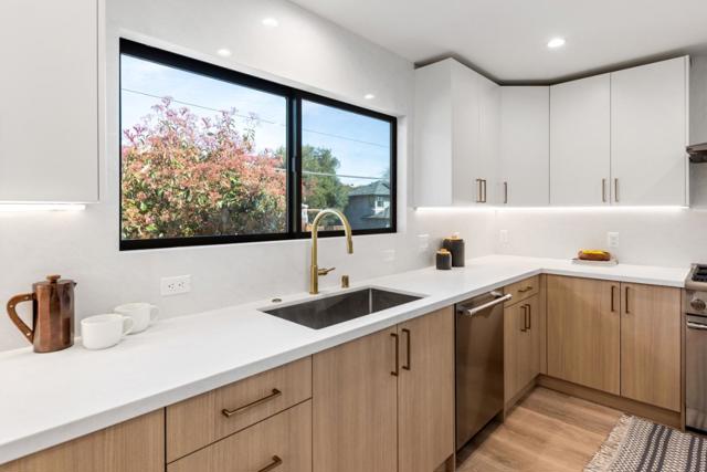 3845 East Lake Way, Redwood City CA: https://media.crmls.org/mediaz/940dcfde-c867-4193-8a3c-f28e5c44afe1.jpg