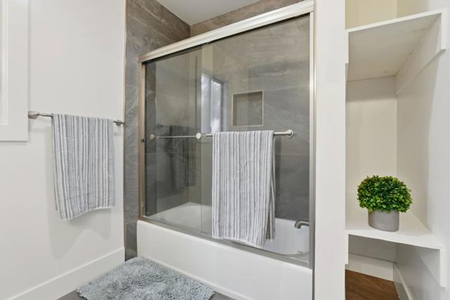 790 Shore Road, Hollister CA: https://media.crmls.org/mediaz/940e6365-6b90-4ccc-8069-5b305e0edf2c.jpg