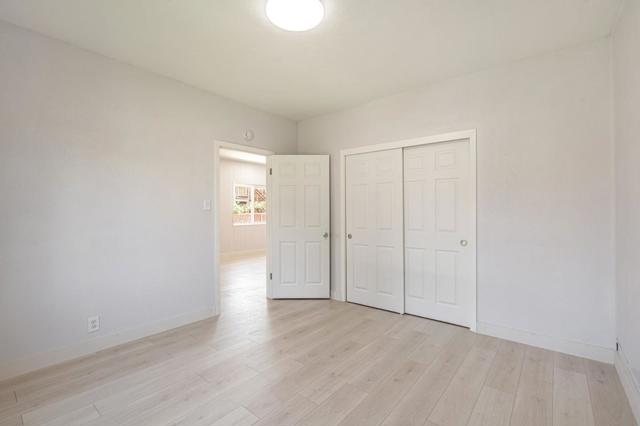 1081 65th Street, Emeryville CA: https://media.crmls.org/mediaz/9410199f-79c7-4222-a570-16982bc42119.jpg